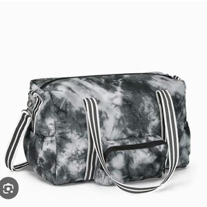 Thirty-one Packaway Duffle in Black Tye-Dye